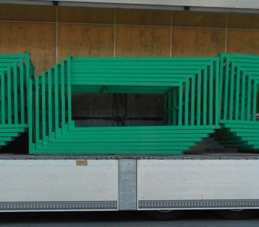 逆ネス横倒し積込み状態